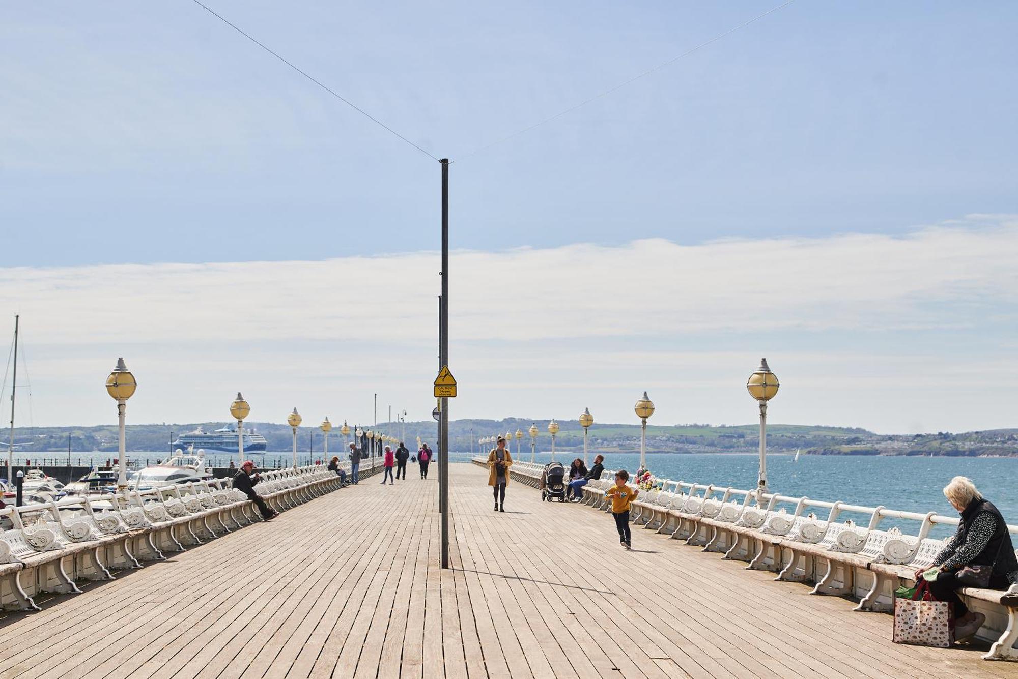 Апартаменты Harbour Breeze - Contemporary Waterside Bolthole On Torquay'S Iconic Marina Экстерьер фото