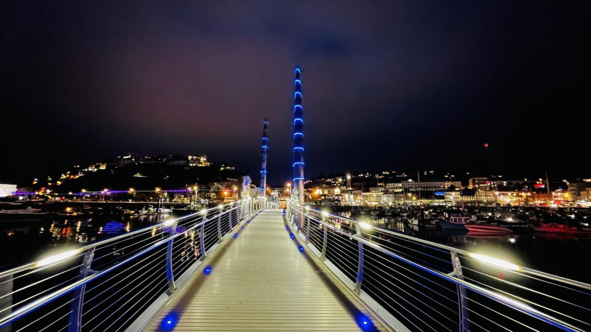 Апартаменты Harbour Breeze - Contemporary Waterside Bolthole On Torquay'S Iconic Marina Экстерьер фото